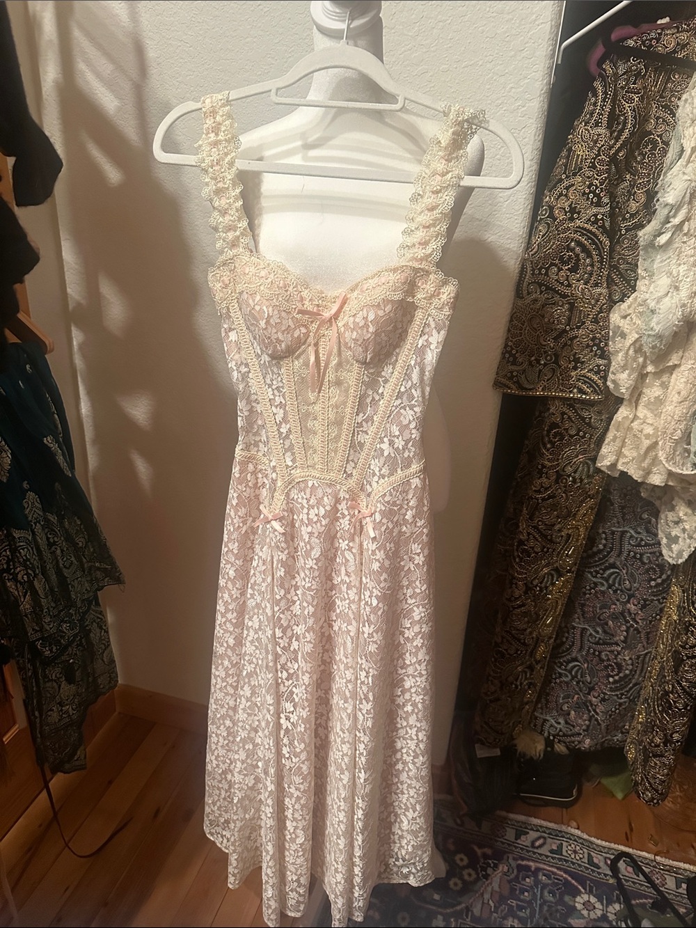 NWT The Glass Candy Corset Dress Romantic Lace Midi Dress in Cream& Blush Pink